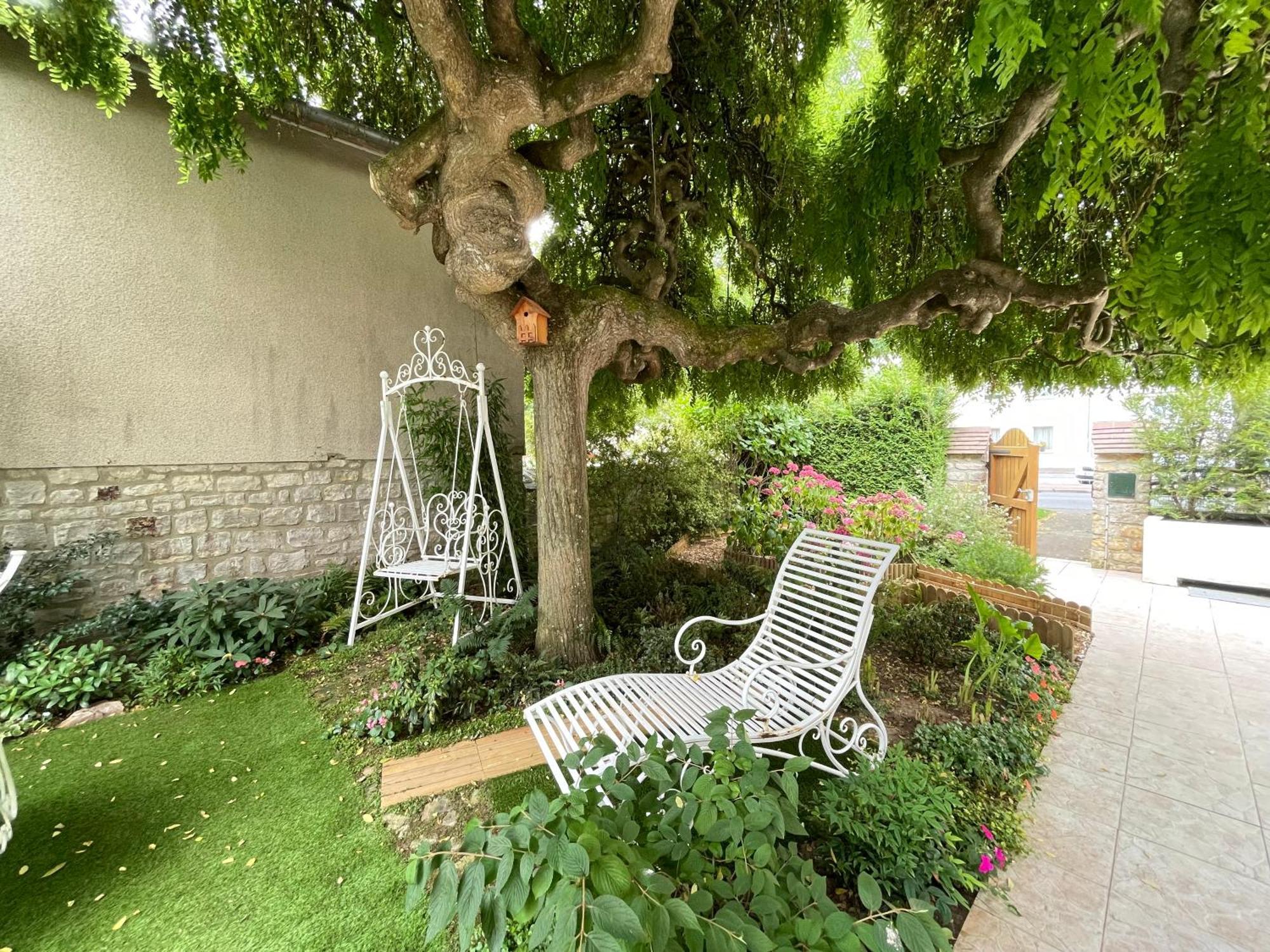 La Roseliere Maison Plain Pied Confortable Belle Decoration Jardin Magnifique 10 Mn A Pied Centre Ville Bayeux Proche Plages Du Debarquement 외부 사진